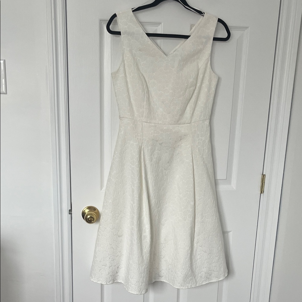 SUMMER SALE - Elegant cream white Sleeveless Dress